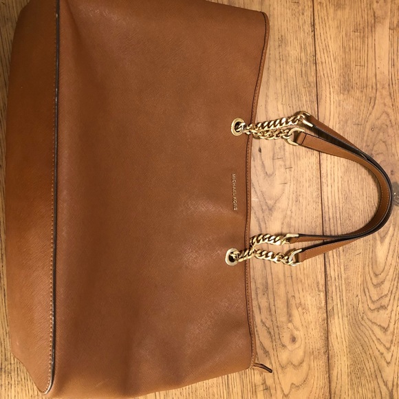 Michael Kors laptop purse! - Picture 1 of 8